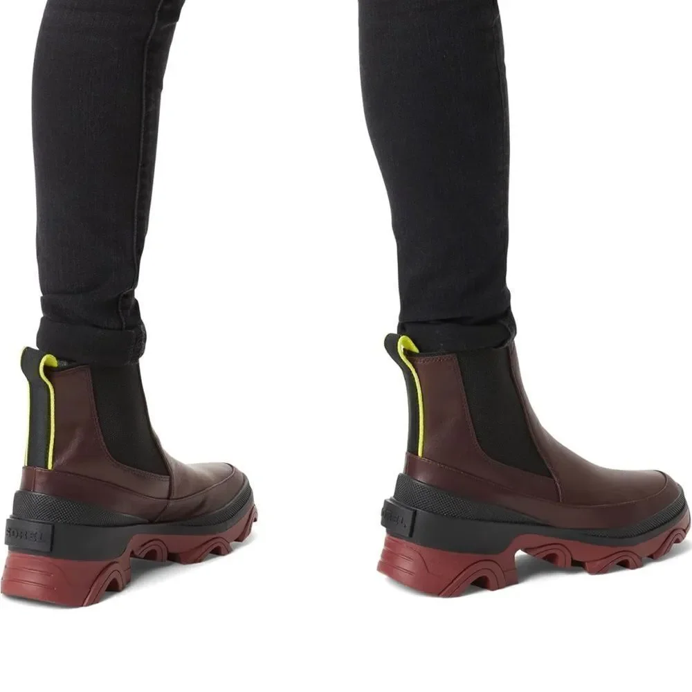 Maroon sorel waterproof brex Chelsea boot